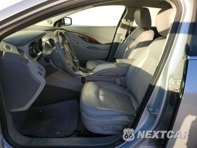 Zdjęcie 7 z 12 samochodu: 2013 BUICK LACROSSE VIN:1G4GC5E32DF123366 - miniatura