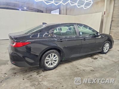 Trzecie zdjęcie samochodu z tyłu: 2026 TOYOTA CAMRY LE VIN:4T1DBADK4TU058778 - miniatura