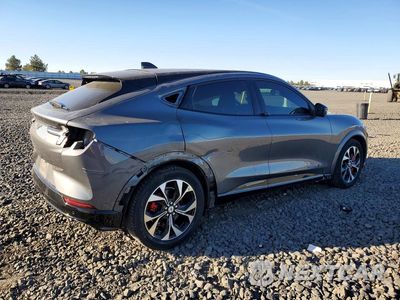 Trzecie zdjęcie samochodu z tyłu: 2021 FORD MUSTANG MACH-E PREMIUM VIN:3FMTK3SU9MMA07620 - miniatura