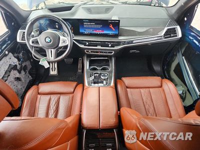 Zdjęcie 8 z 14 samochodu: 2025 BMW X7 M60I VIN:5UX33EM06S9Z43440 - miniatura