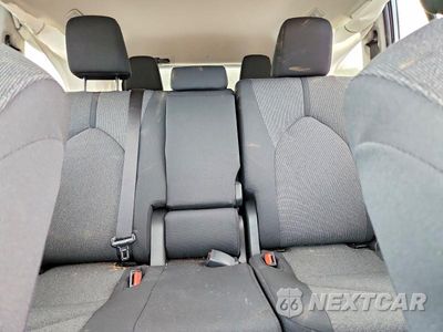 Zdjęcie 10 z 13 samochodu: 2025 TOYOTA GRAND HIGHLANDER HYBRID LE VIN:5TDACAB51SS062727 - miniatura