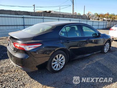 Trzecie zdjęcie samochodu z tyłu: 2018 TOYOTA CAMRY LE VIN:JTNB11HK6J3017026 - miniatura