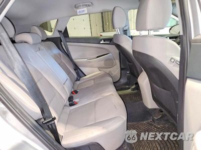 Zdjęcie 11 z 14 samochodu: 2021 HYUNDAI TUCSON SE VIN:KM8J2CA44MU394520 - miniatura