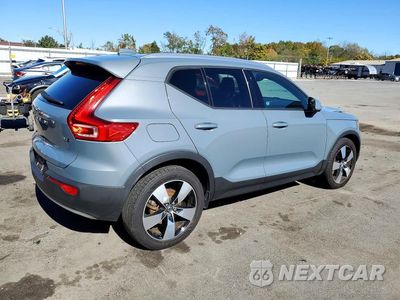 Trzecie zdjęcie samochodu z tyłu: 2021 VOLVO XC40 T5 MOMENTUM VIN:YV4162UK4M2427506 - miniatura