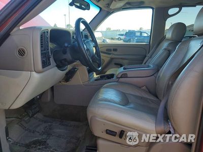 Zdjęcie 7 z 12 samochodu: 2004 CHEVROLET SUBURBAN K1500 VIN:3GNFK16Z14G307041 - miniatura