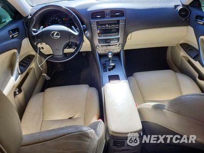 Zdjęcie 8 z 12 samochodu: 2009 LEXUS IS 250 VIN:JTHCK262995032682 - miniatura