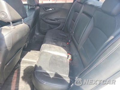 Zdjęcie 10 z 12 samochodu: 2018 CHEVROLET MALIBU LT VIN:1G1ZD5ST3JF156590 - miniatura