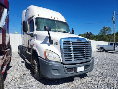 Czwarte zdjęcie samochodu z boku: 2019 FREIGHTLINER CASCADIA 125 SEMI TRUCK VIN:1FUJGLDR2KLKD8464 - miniatura