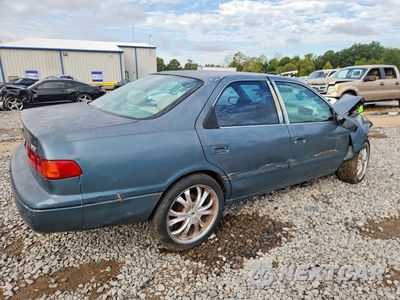 Trzecie zdjęcie samochodu z tyłu: 2000 TOYOTA CAMRY CE VIN:4T1BG22K8YU758571 - miniatura