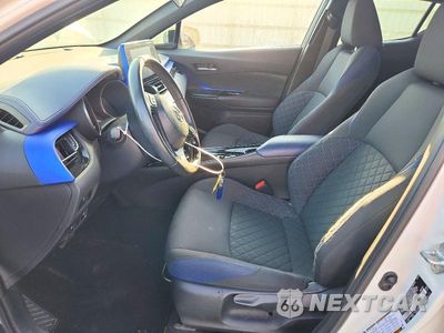 Zdjęcie 7 z 13 samochodu: 2021 TOYOTA C-HR XLE VIN:NMTKHMBXXMR124264 - miniatura