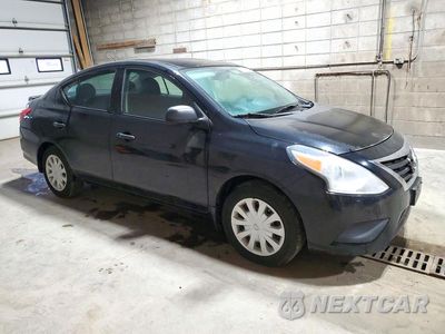 Czwarte zdjęcie samochodu z boku: 2015 NISSAN VERSA 1.6 S PLUS VIN:3N1CN7AP2FL810943 - miniatura