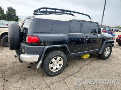 Trzecie zdjęcie samochodu z tyłu: 2007 TOYOTA FJ CRUISER BASE VIN:JTEBU11F770024579 - miniatura