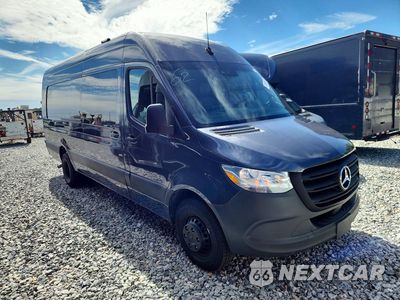 Czwarte zdjęcie samochodu z boku: 2020 MERCEDES-BENZ SPRINTER 4500 DELIVERY VAN VIN:W1W9ED3Y8LT034650 - miniatura