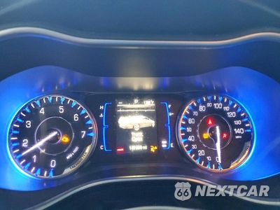 Zdjęcie 9 z 13 samochodu: 2015 CHRYSLER 200 200C VIN:1C3CCCAB8FN582516 - miniatura