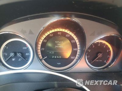 Zdjęcie 9 z 12 samochodu: 2011 MERCEDES-BENZ C 300 VIN:WDDGF5EB3BF629097 - miniatura