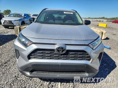 Piąte zdjęcie samochodu w środku: 2021 TOYOTA RAV4 LE VIN:2T3F1RFVXMW187036 - miniatura