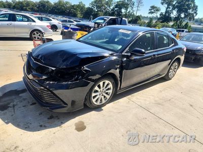 2020 TOYOTA CAMRY LE 4T1C11AK5LU968264 - główne zdjęcie licytacji z USA - miniatura