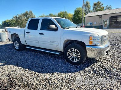 Czwarte zdjęcie samochodu z boku: 2013 CHEVROLET SILVERADO K1500 LT VIN:3GCPKSE76DG334058 - miniatura