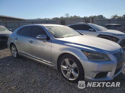 Czwarte zdjęcie samochodu z boku: 2013 LEXUS LS 460L VIN:JTHGL5EF6D5047881 - miniatura