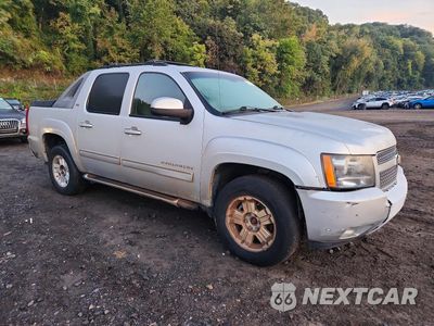 Czwarte zdjęcie samochodu z boku: 2011 CHEVROLET AVALANCHE LT VIN:3GNTKFE3XBG158946 - miniatura