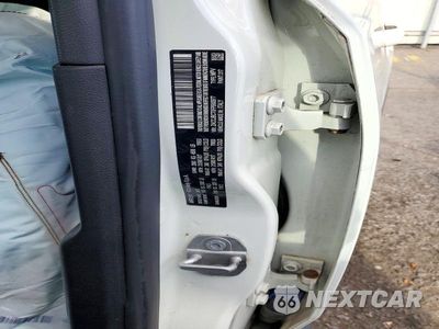 Zdjęcie 13 z 13 samochodu: 2015 JEEP RENAGADE VIN:ZACCJBCT0FPB68977 - miniatura