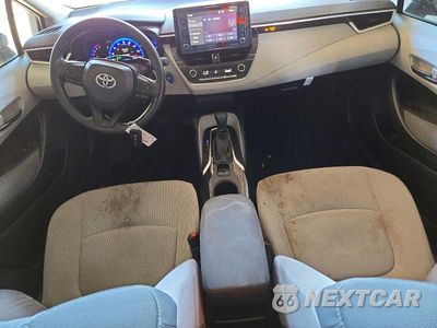 Zdjęcie 8 z 11 samochodu: 2022 TOYOTA COROLLA LE VIN:JTDEAMDE9N3002822 - miniatura