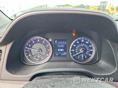 Zdjęcie 9 z 12 samochodu: 2019 HYUNDAI ELANTRA SEL VIN:5NPD84LFXKH443666 - miniatura
