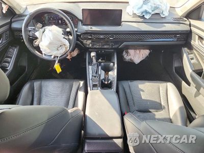 Zdjęcie 8 z 12 samochodu: 2025 HONDA ACCORD TOURING HYBRID VIN:1HGCY2F87SA018895 - miniatura