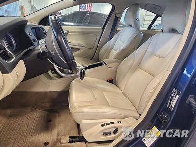 Zdjęcie 7 z 12 samochodu: 2011 VOLVO S60 T6 VIN:YV1902FH0B2014949 - miniatura