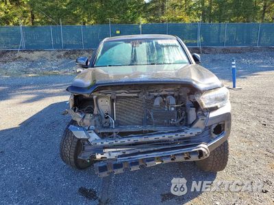 Piąte zdjęcie samochodu w środku: 2018 TOYOTA TACOMA TRD OFF-ROAD VIN:3TMDZ5BN1JM044049 - miniatura