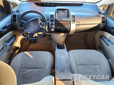 Zdjęcie 8 z 12 samochodu: 2005 TOYOTA PRIUS BASE VIN:JTDKB20U457016959 - miniatura