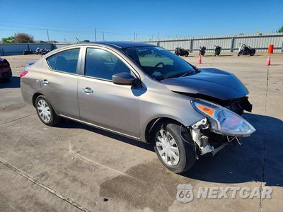Czwarte zdjęcie samochodu z boku: 2015 NISSAN VERSA 1.6 SV VIN:3N1CN7AP4FL837786 - miniatura