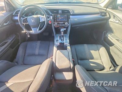 Zdjęcie 8 z 12 samochodu: 2016 HONDA CIVIC EX VIN:19XFC1F38GE019020 - miniatura