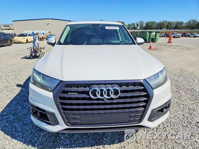 Piąte zdjęcie samochodu w środku: 2019 AUDI Q7 PRESTIGE VIN:WA1VABF74KD021622 - miniatura