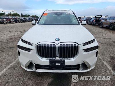 Piąte zdjęcie samochodu w środku: 2026 BMW X7 XDRIVE40I VIN:5UX23EM01T9110884 - miniatura