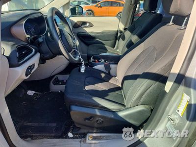 Zdjęcie 7 z 12 samochodu: 2017 CHRYSLER PACIFICA TOURING L VIN:2C4RC1BG1HR779991 - miniatura
