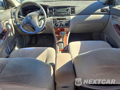 Zdjęcie 8 z 12 samochodu: 2005 TOYOTA COROLLA LE VIN:1NXBR32E75Z564801 - miniatura