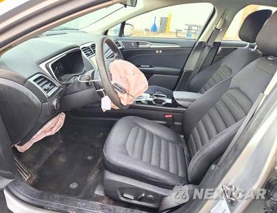 Zdjęcie 7 z 12 samochodu: 2013 FORD FUSION SE VIN:3FA6P0H7XDR341814 - miniatura