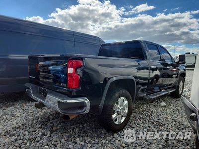 Trzecie zdjęcie samochodu z tyłu: 2020 CHEVROLET SILVERADO K2500 HEAVY DUTY LTZ VIN:1GC4YPEY6LF291428 - miniatura