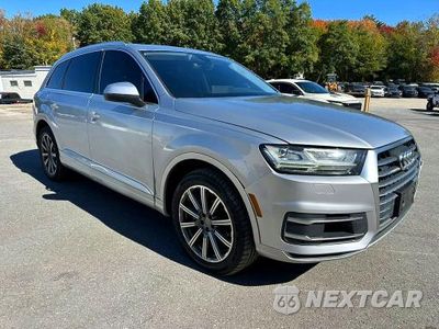 Czwarte zdjęcie samochodu z boku: 2019 AUDI Q7 VIN:WA1LAAF75KD042321 - miniatura