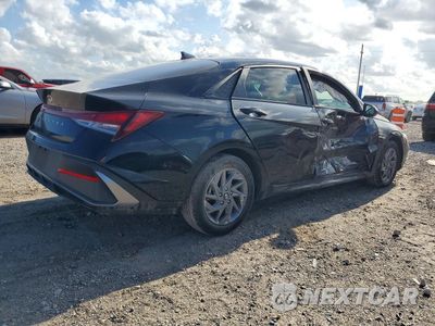 Trzecie zdjęcie samochodu z tyłu: 2024 HYUNDAI ELANTRA SEL VIN:KMHLM4DG3RU669526 - miniatura