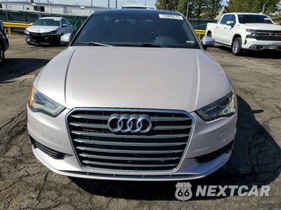 Piąte zdjęcie samochodu w środku: 2015 AUDI A3 PREMIUM PLUS VIN:WAUEFGFF6F1020357 - miniatura