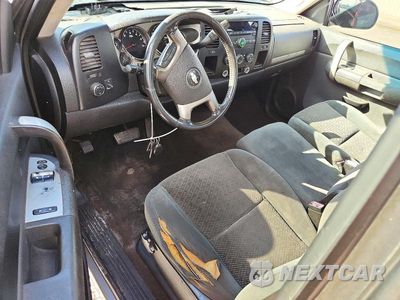 Zdjęcie 8 z 12 samochodu: 2007 CHEVROLET SILVERADO C2500 HEAVY DUTY VIN:1GCHC24KX7E526232 - miniatura