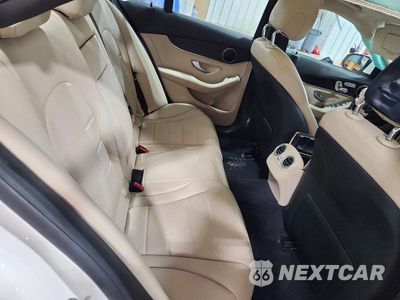 Zdjęcie 10 z 12 samochodu: 2017 MERCEDES-BENZ C 300 4MATIC VIN:55SWF4KB1HU205336 - miniatura