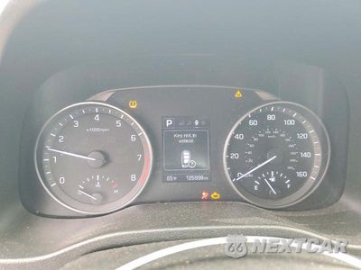 Zdjęcie 9 z 12 samochodu: 2018 HYUNDAI ELANTRA VALUE EDITION VIN:5NPD84LF7JH325198 - miniatura