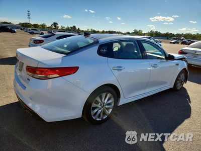 Trzecie zdjęcie samochodu z tyłu: 2016 KIA OPTIMA EX VIN:5XXGU4L3XGG094932 - miniatura