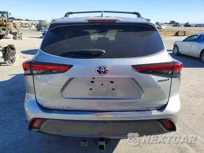 Zdjęcie 6 z 13 samochodu: 2020 TOYOTA HIGHLANDER HYBRID LIMITED VIN:5TDDBRCH1LS006022 - miniatura