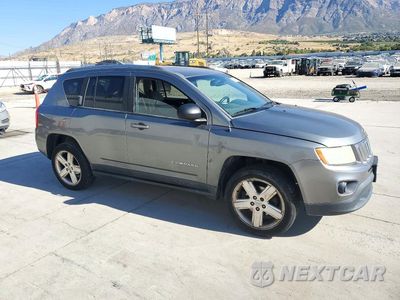 Czwarte zdjęcie samochodu z boku: 2012 JEEP COMPASS LIMITED VIN:1C4NJDCB7CD511970 - miniatura