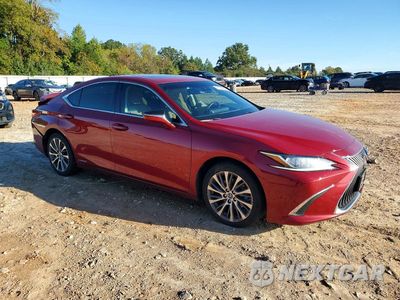 Czwarte zdjęcie samochodu z boku: 2019 LEXUS ES 300H VIN:JTHB21B14K2011197 - miniatura
