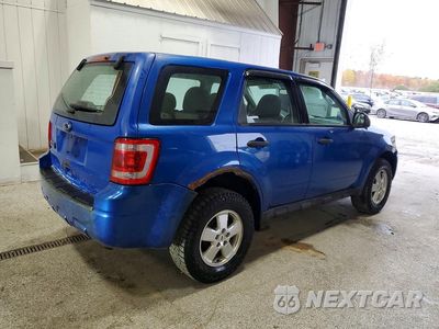 Trzecie zdjęcie samochodu z tyłu: 2012 FORD ESCAPE XLS VIN:1FMCU0C78CKA89041 - miniatura
